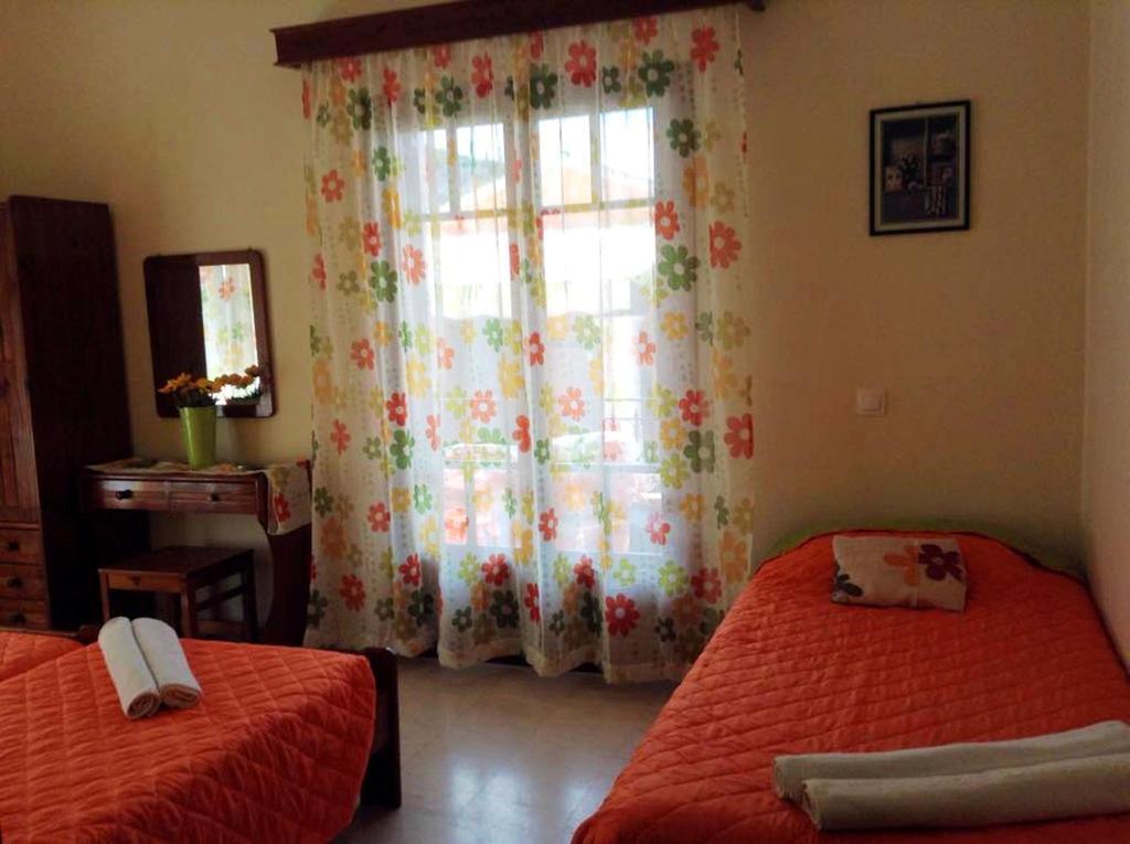 Peroulades  Varvara Studios & Apartments I מראה חיצוני תמונה