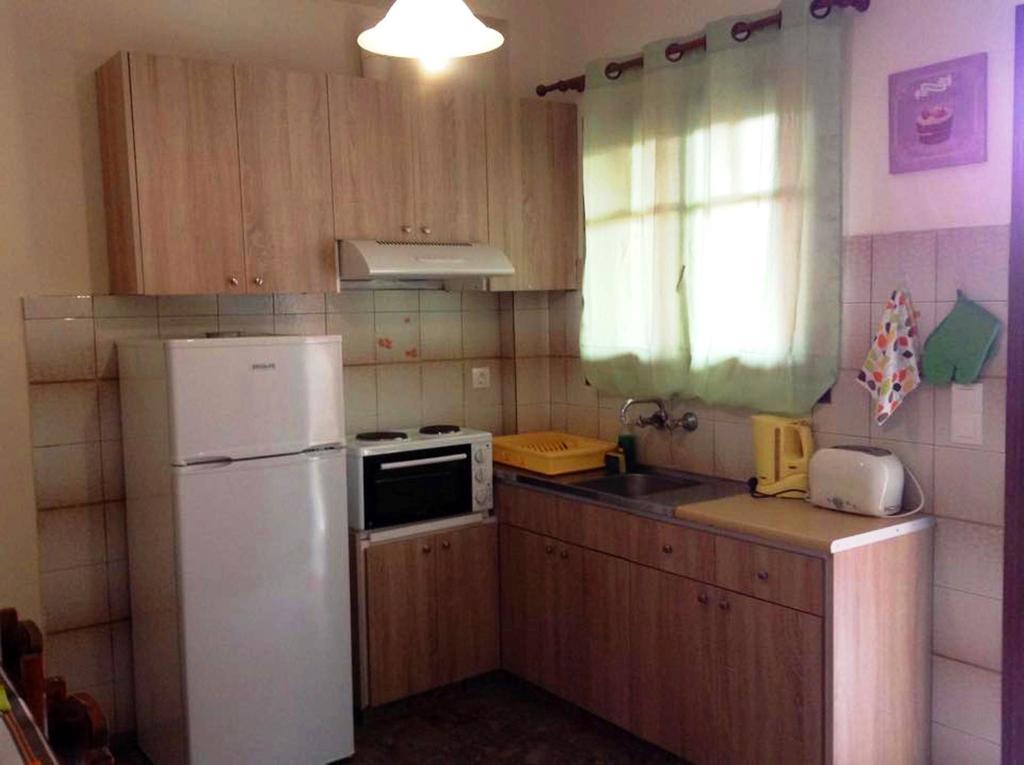 Peroulades  Varvara Studios & Apartments I מראה חיצוני תמונה
