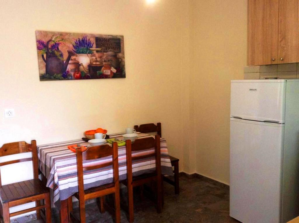 Peroulades  Varvara Studios & Apartments I מראה חיצוני תמונה