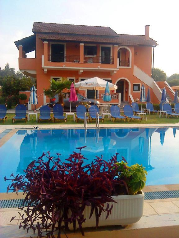 Peroulades  Varvara Studios & Apartments I מראה חיצוני תמונה