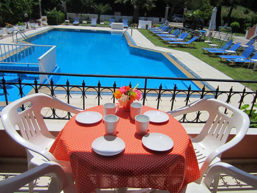Peroulades  Varvara Studios & Apartments I חדר תמונה