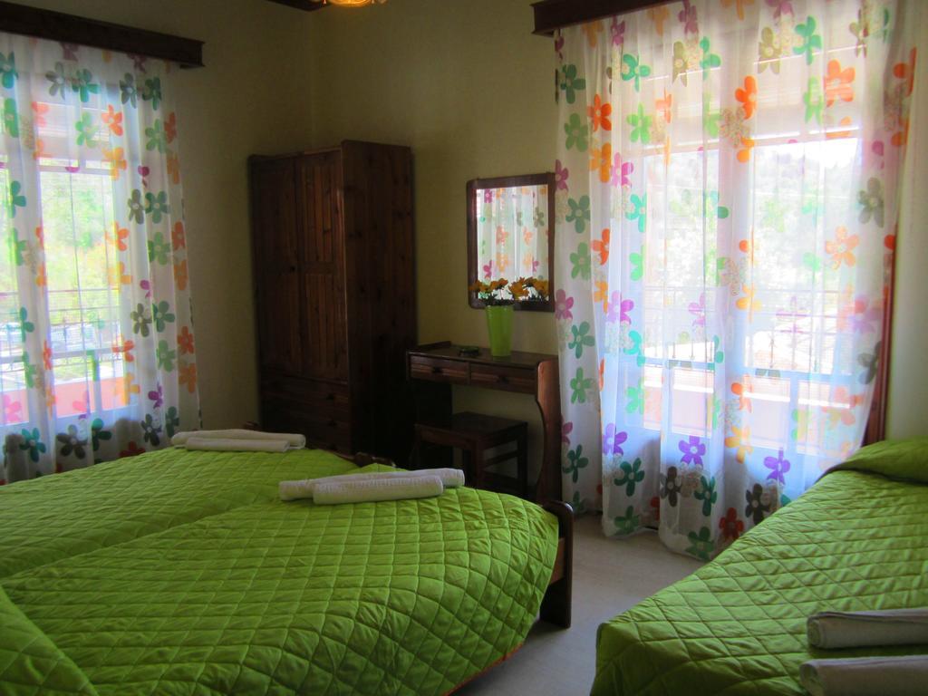 Peroulades  Varvara Studios & Apartments I חדר תמונה