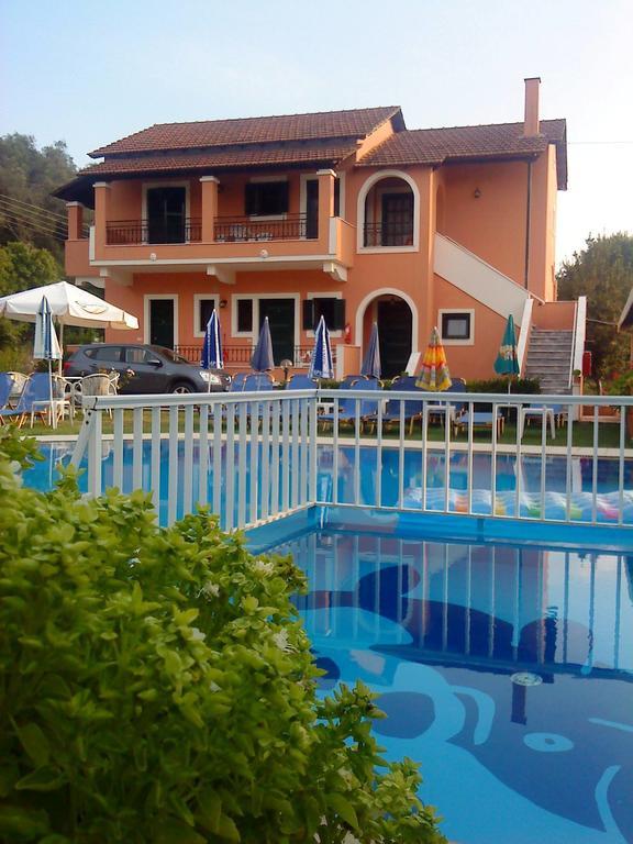 Peroulades  Varvara Studios & Apartments I מראה חיצוני תמונה
